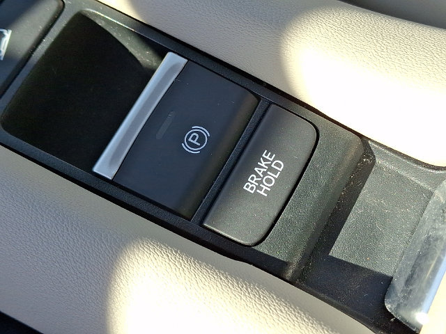 Used 2023 Honda HR-V EX-L image 25