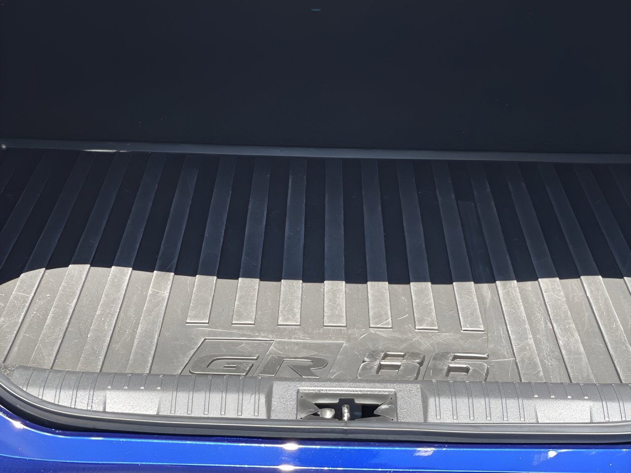 Used 2023 Toyota GR86 Premium w/ ALL Weather Mat Package (TMS) RWD image 8