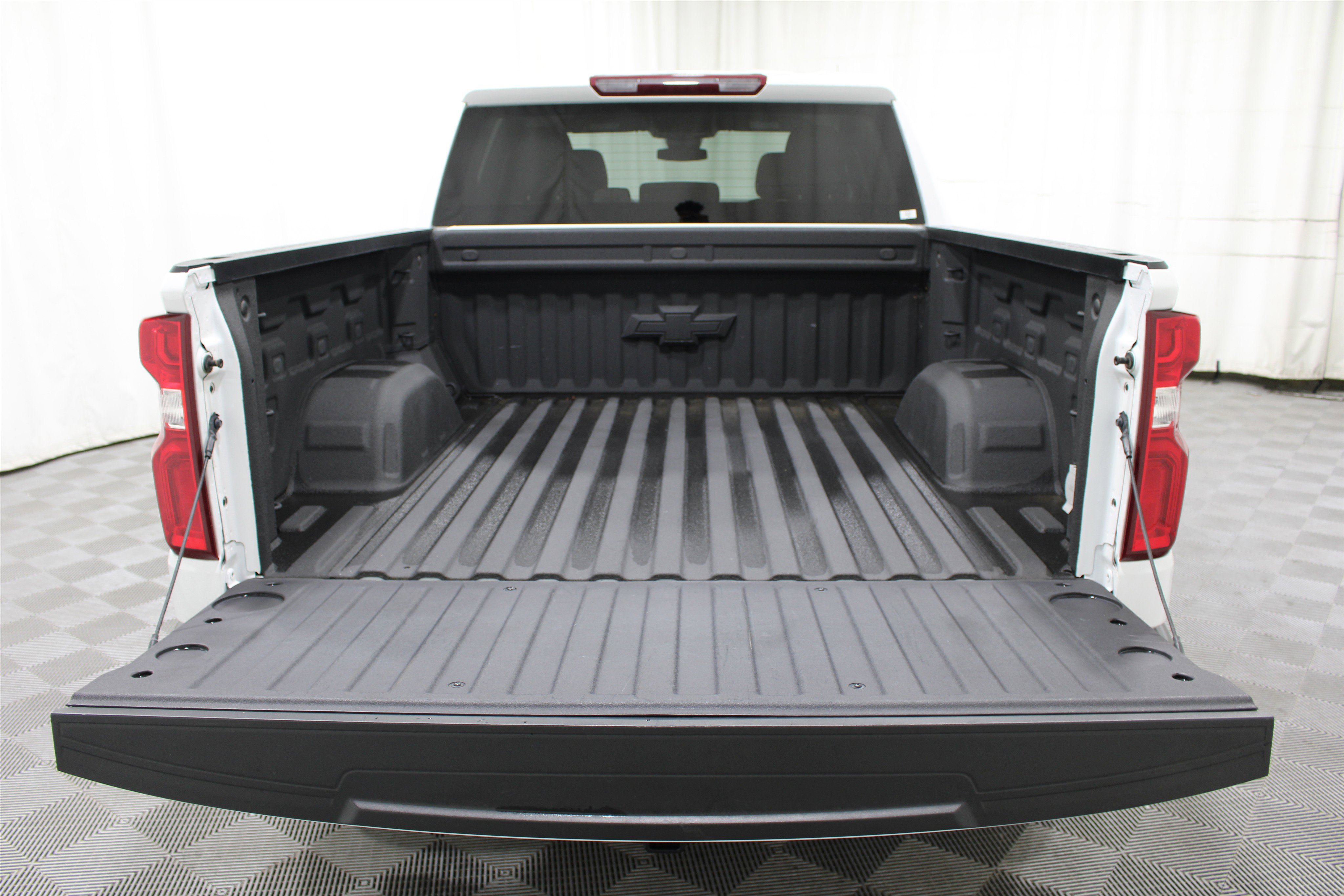Used 2023 Chevrolet Silverado 1500 RST w/ Redline Edition AWD/4WD image 21