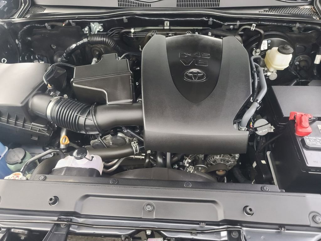 Used 2023 Toyota Tacoma SR5 AWD/4WD image 39