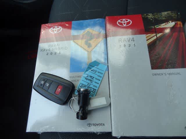 Certified 2025 Toyota RAV4 XLE FWD image 26