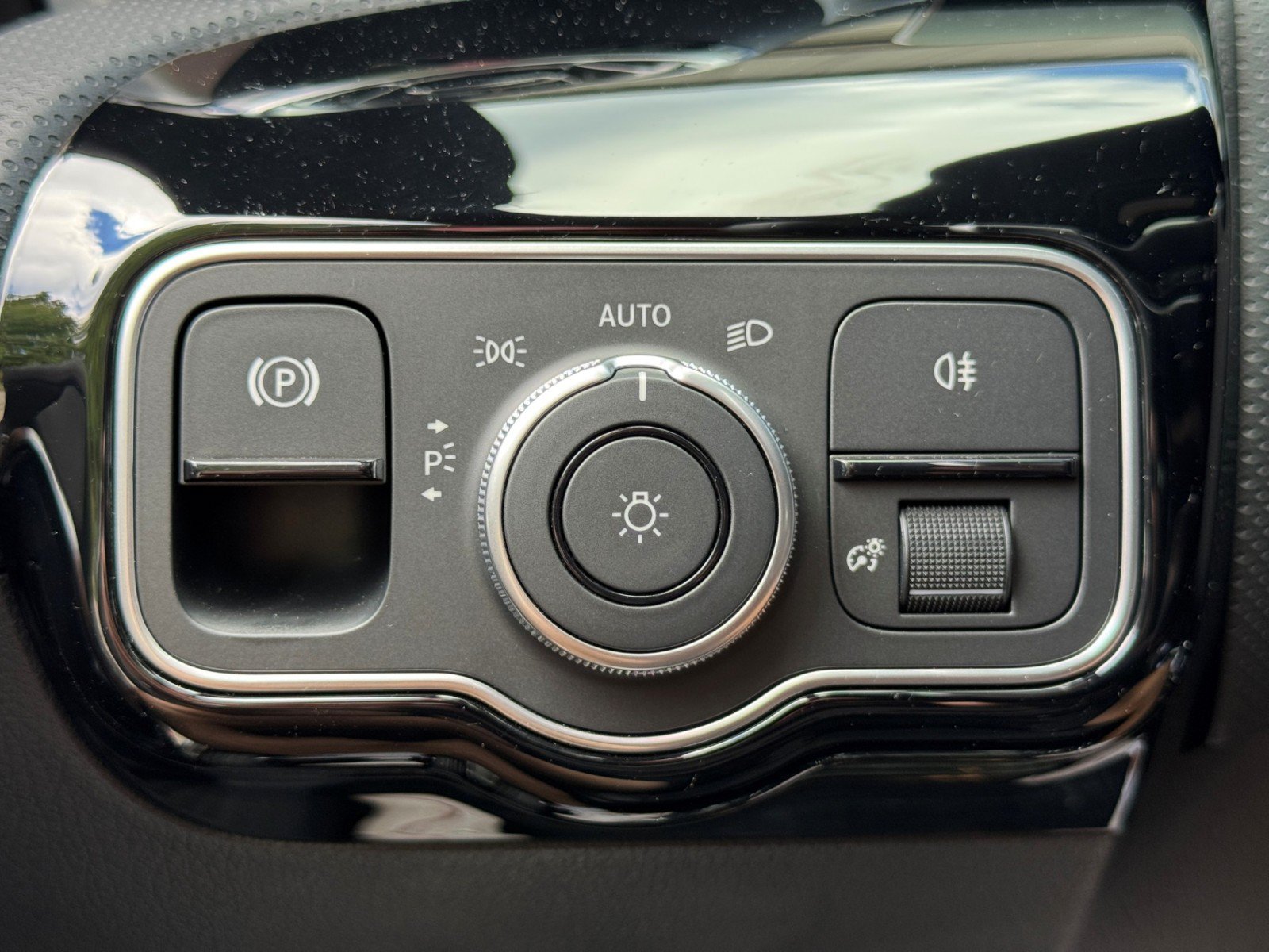 Used 2025 Mercedes-Benz CLA 250 image 18