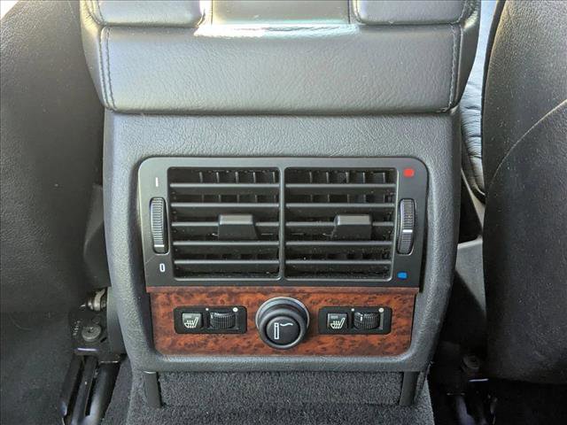 Used 2001 BMW 740iL image 18