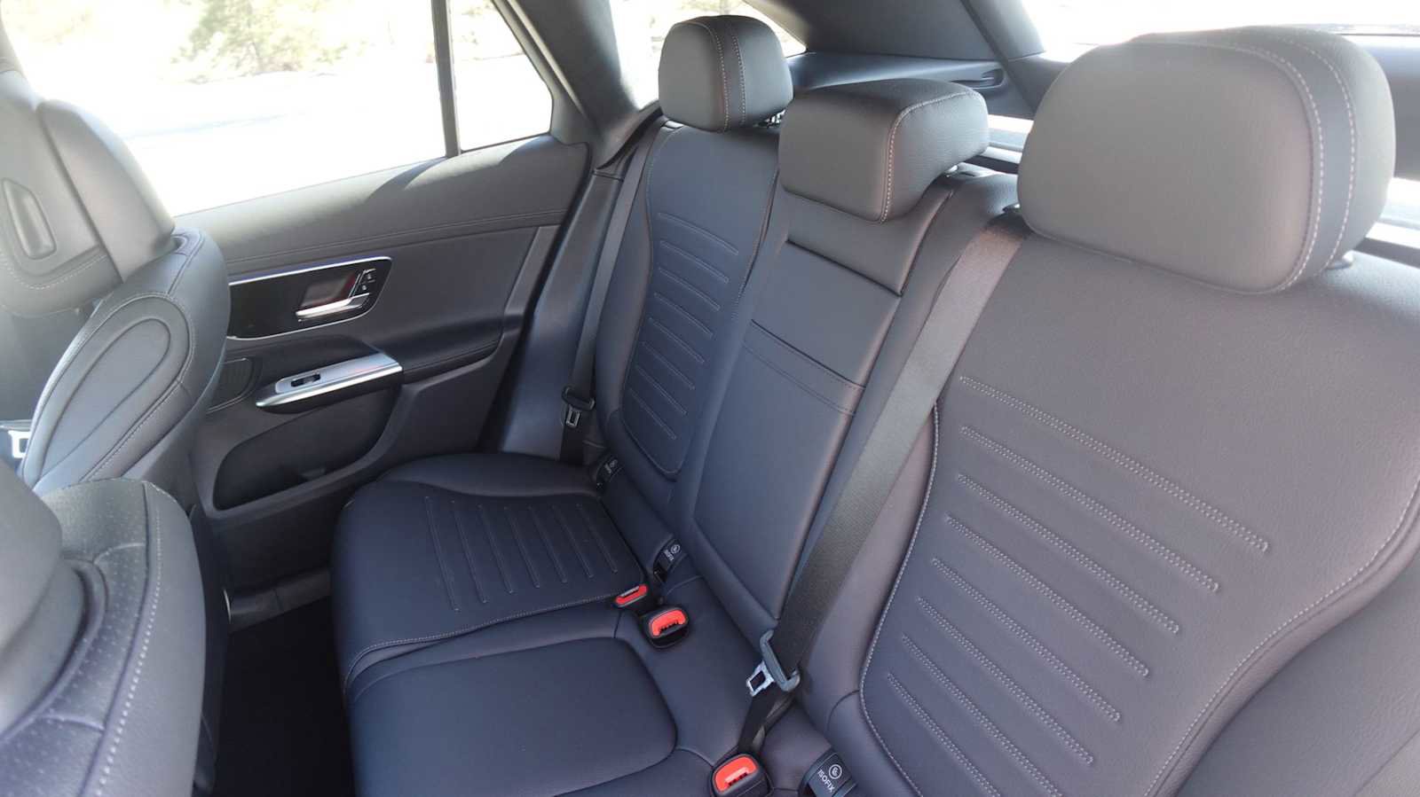 Used 2026 Mercedes-Benz GLC 300 4MATIC image 58