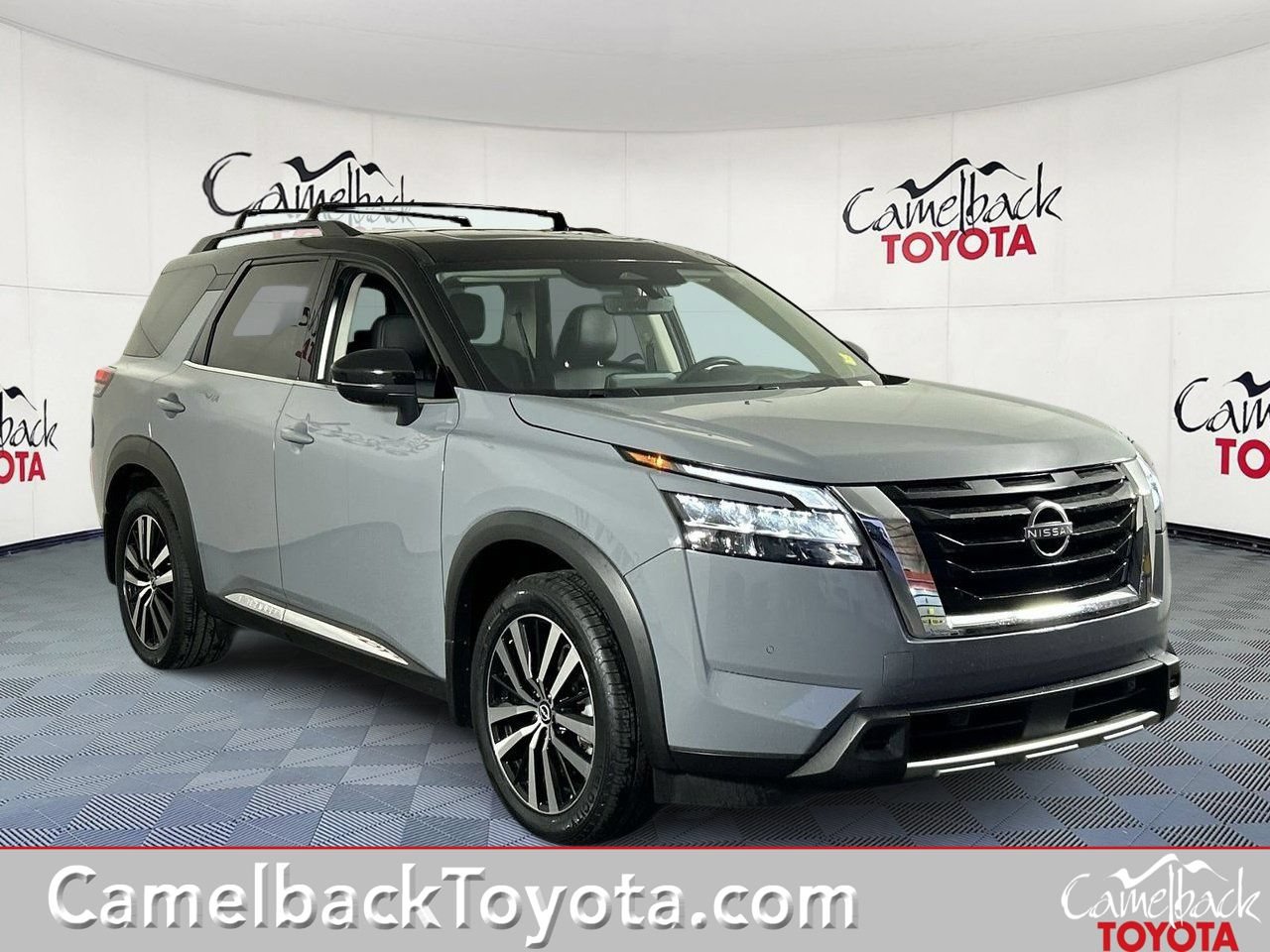 Used 2023 Nissan Pathfinder Platinum w/ Cargo Package AWD/4WD image 1