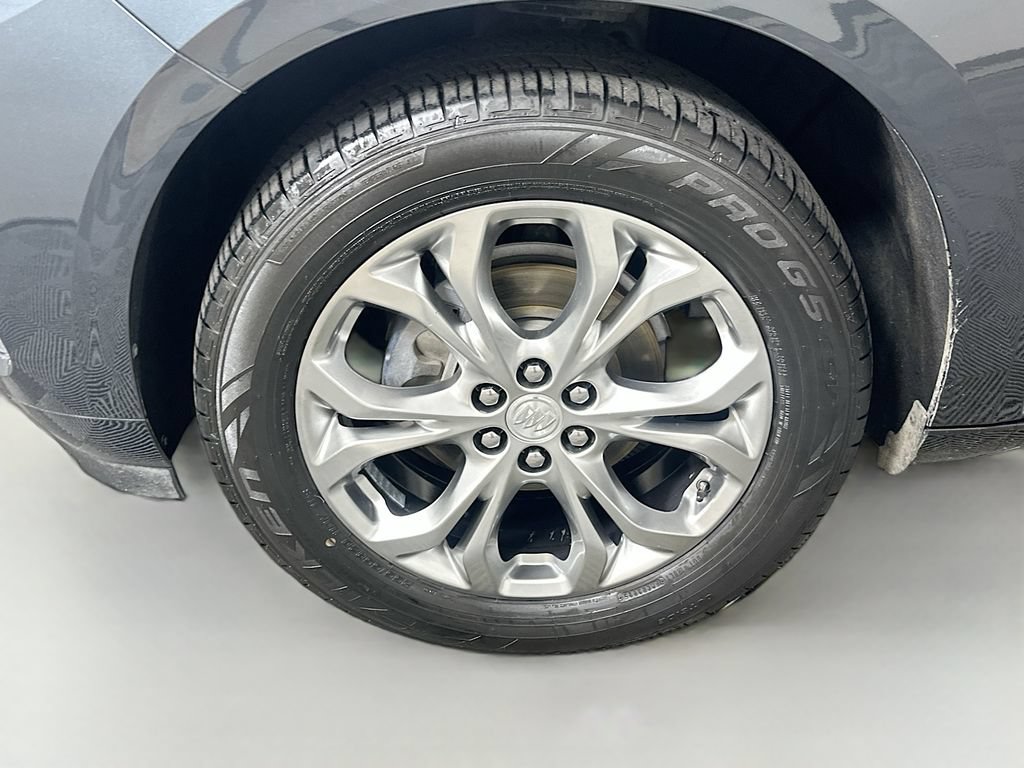 Used 2020 Buick Enclave Avenir w/ Avenir Technology Package FWD image 31
