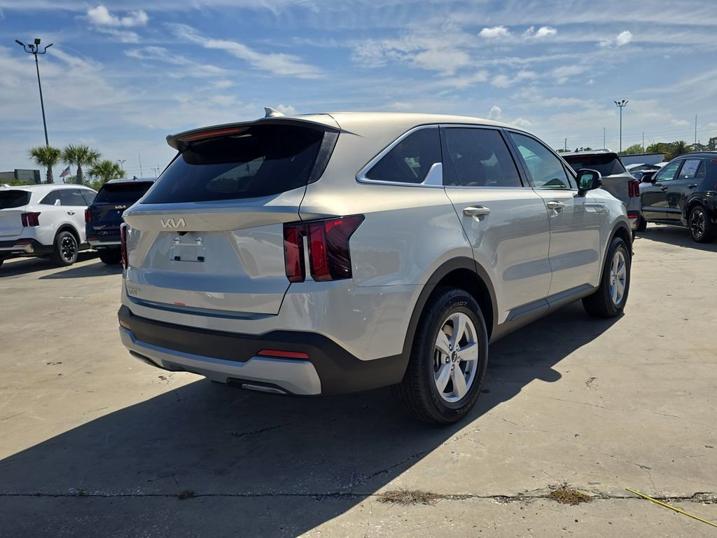 New 2026 Kia Sorento LX image 8