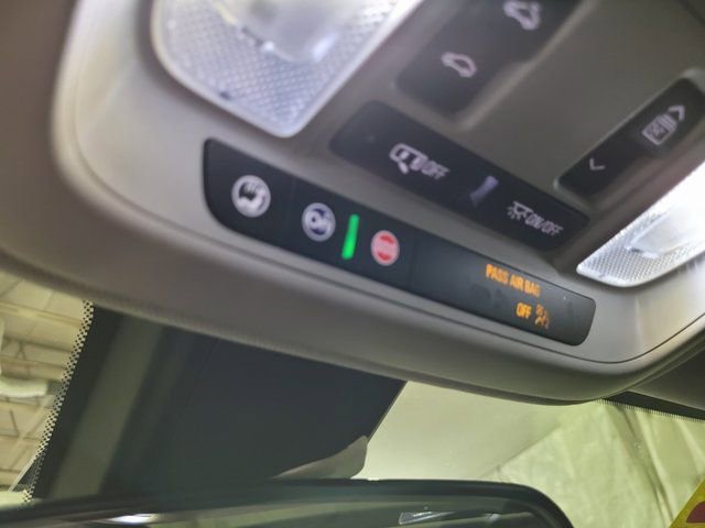 Used 2021 Chevrolet Malibu LT image 29