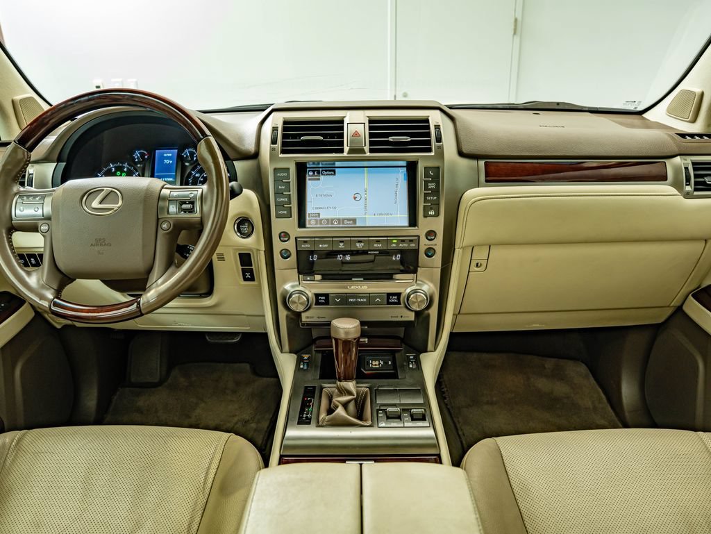 Used 2016 Lexus GX 460 w/ Premium Package AWD/4WD image 30