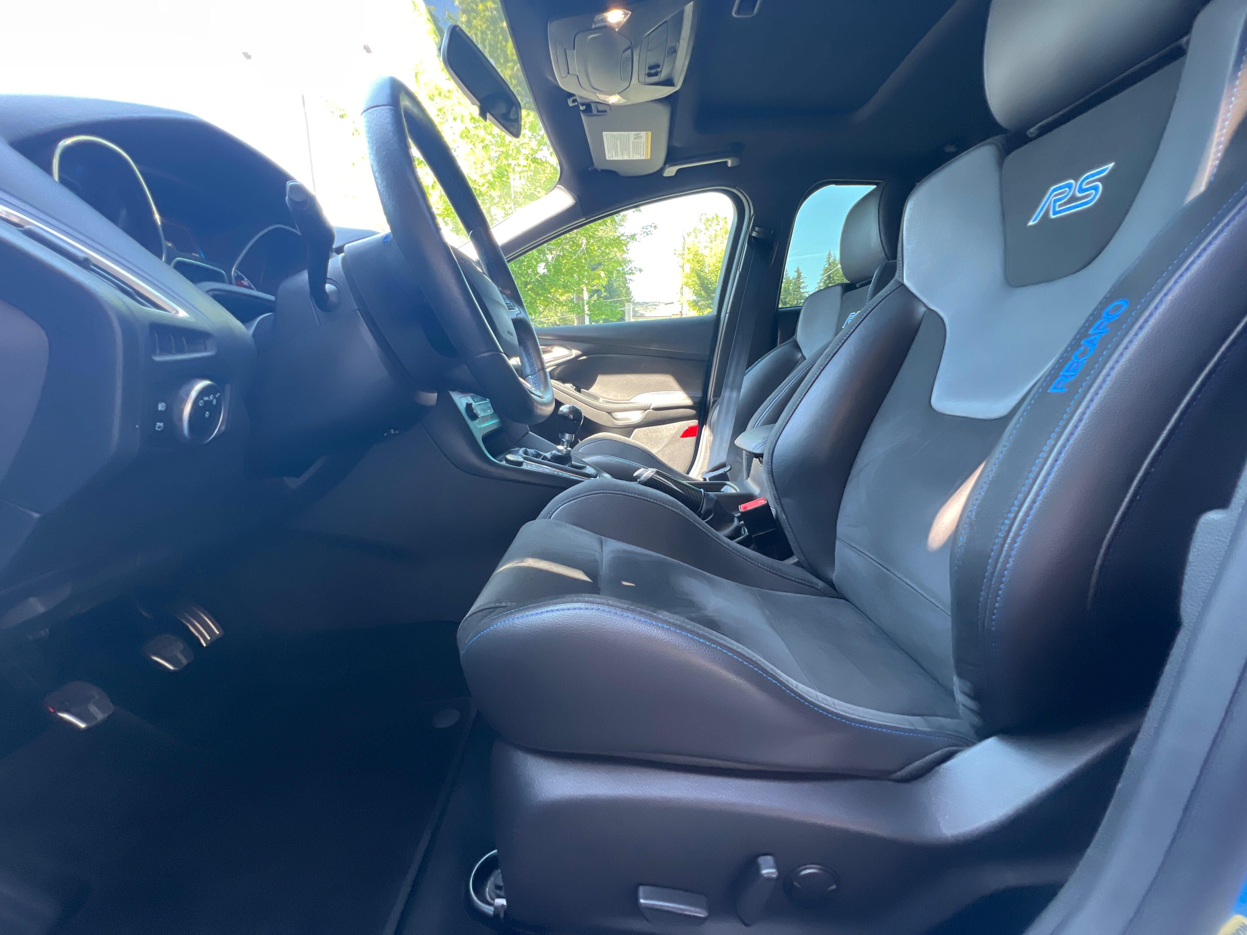 Used 2018 Ford Focus RS AWD/4WD image 28