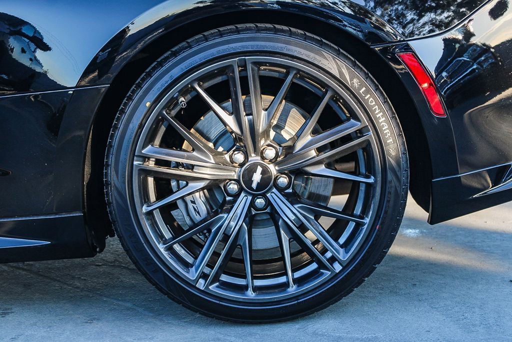Used 2018 Chevrolet Camaro ZL1 w/ LPO, ZL1 Protection Package RWD image 12