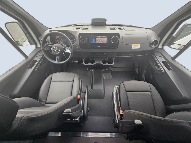 New 2026 Mercedes-Benz Sprinter 4500 image 14