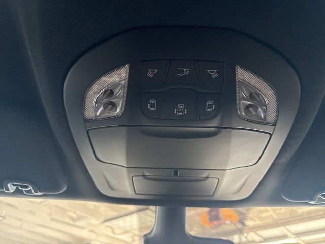 New 2026 Chrysler Pacifica Select image 42