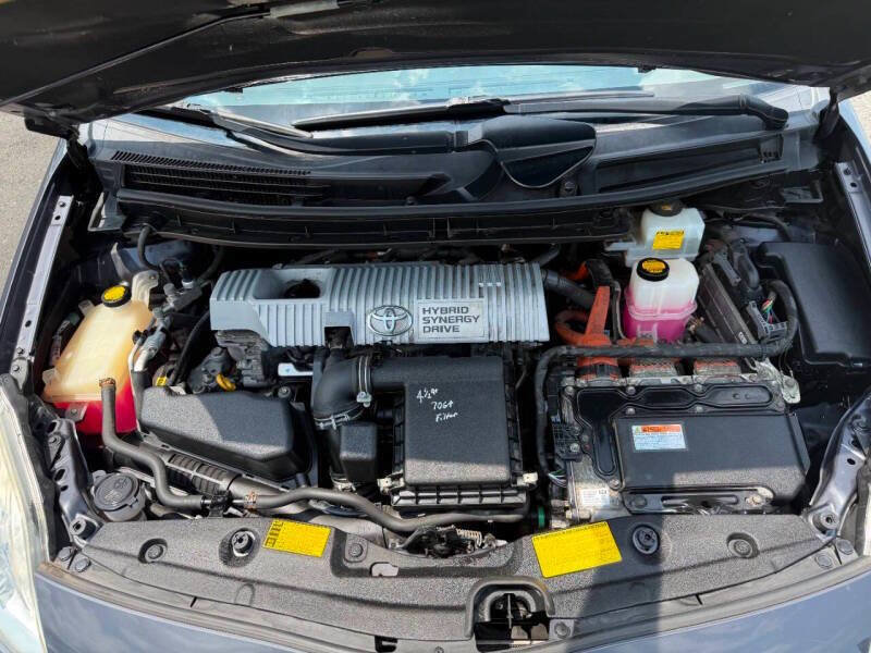 Used 2014 Toyota Prius Two FWD image 35