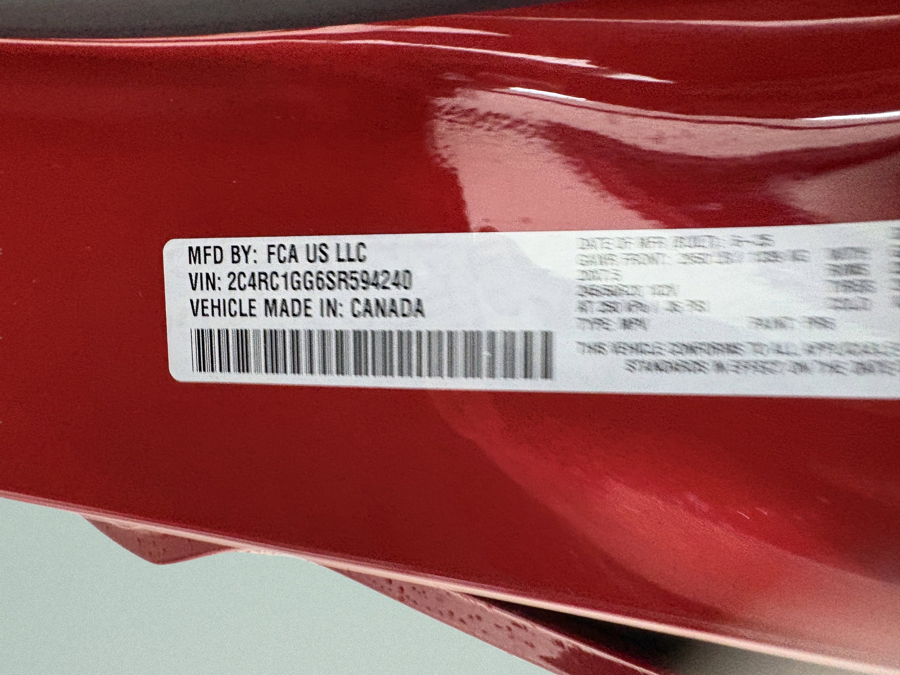 Used 2025 Chrysler Pacifica Limited image 37