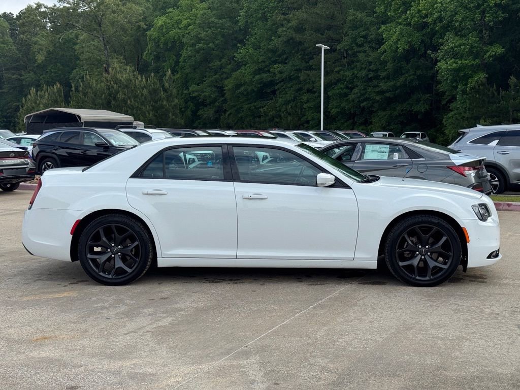 Used 2023 Chrysler 300 S RWD image 13