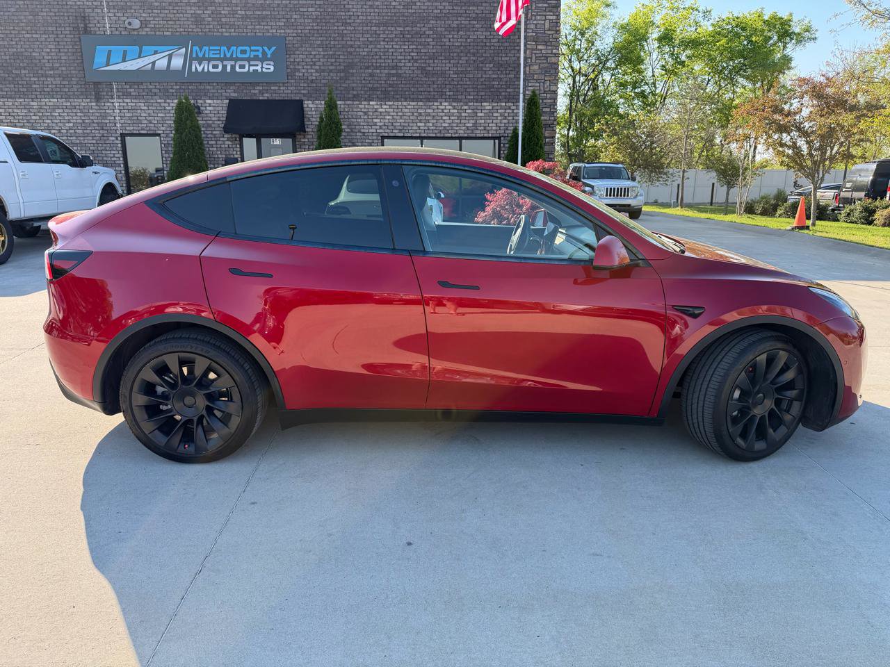 Used 2021 Tesla Model Y Long Range AWD/4WD image 2