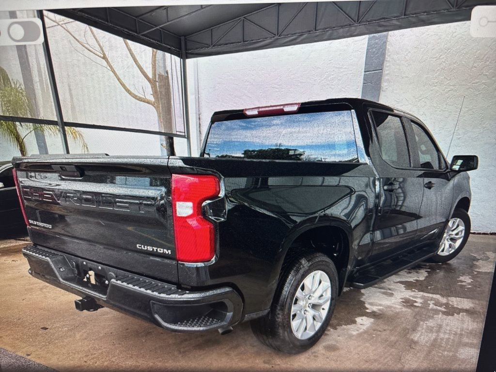 Used 2021 Chevrolet Silverado 1500 Custom RWD image 3