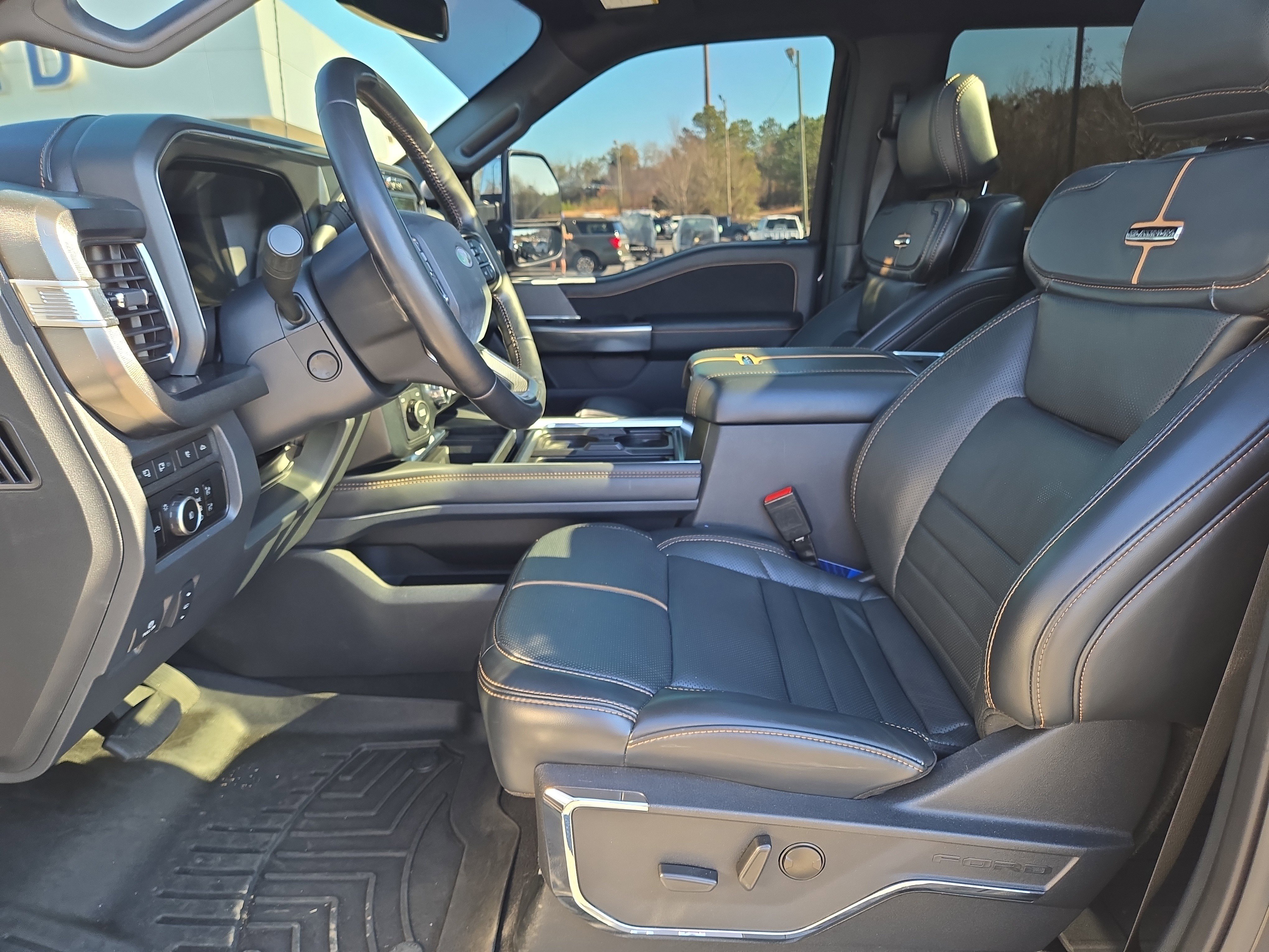 Used 2023 Ford F450 Platinum w/ FX4 Off-Road Package image 25