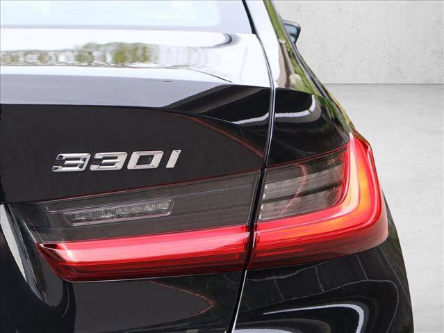 Used 2019 BMW 330i Sedan w/ Premium Package image 8