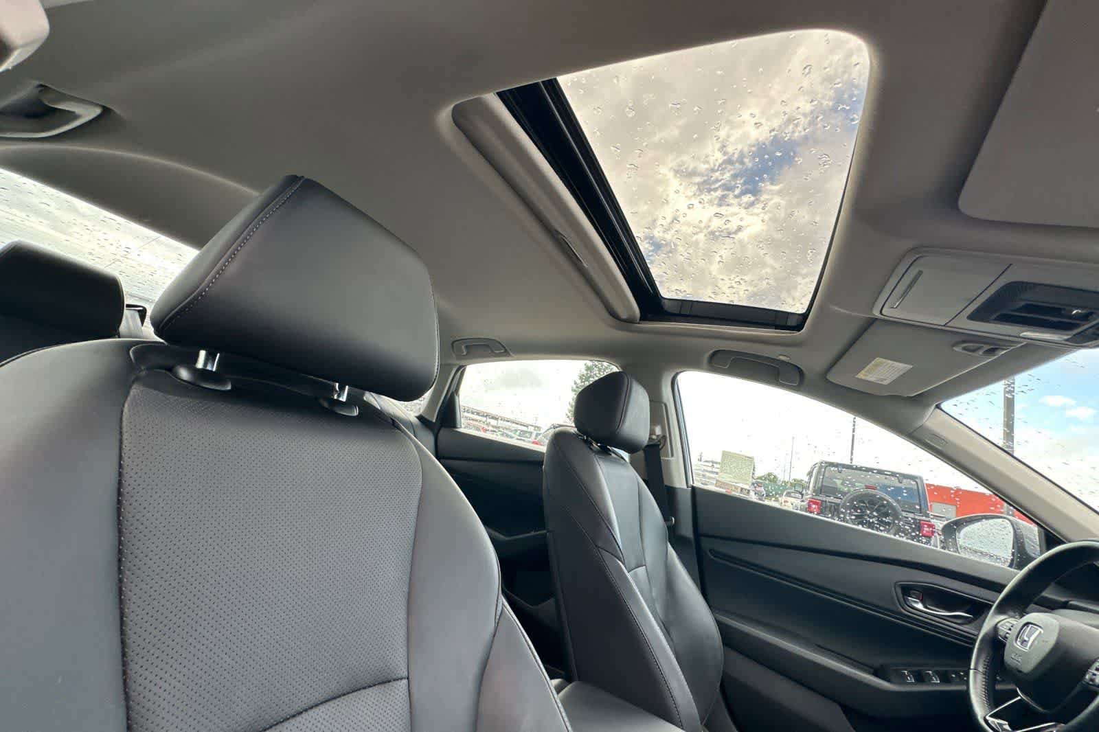 Used 2023 Honda Accord EX-L image 18