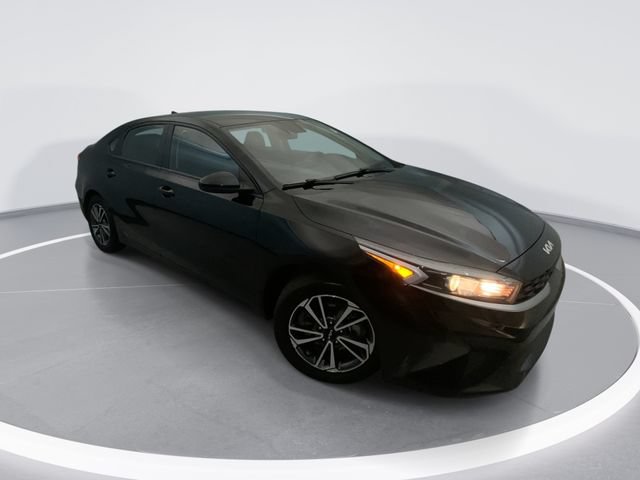 Used 2023 Kia Forte LXS FWD image 1
