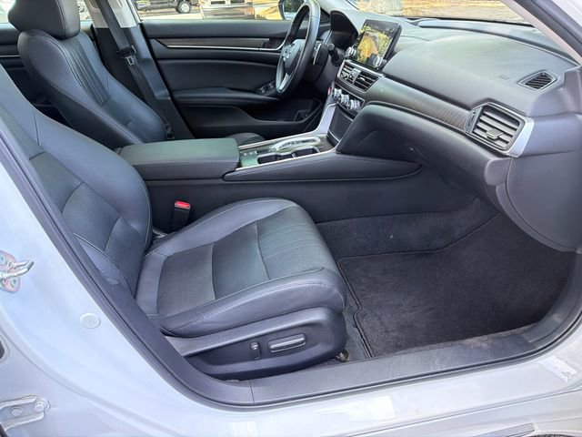 Used 2019 Honda Accord Touring image 13