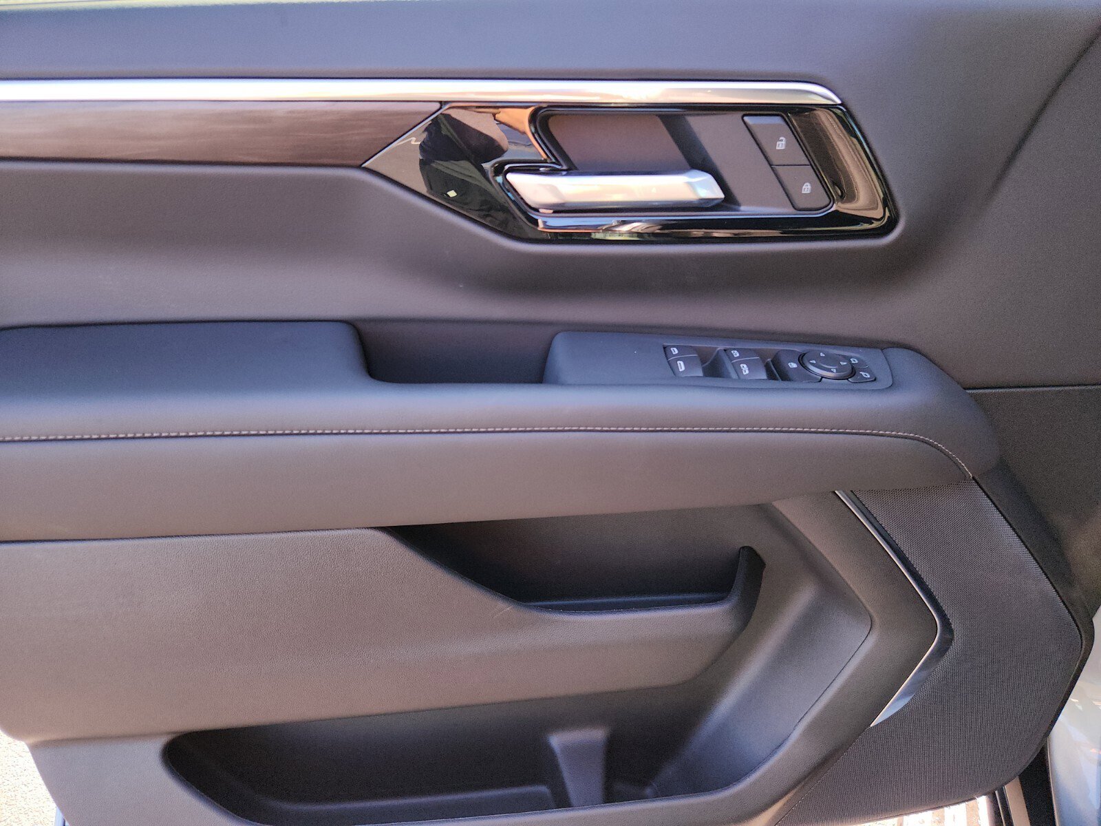 New 2026 Chevrolet Tahoe LS image 12