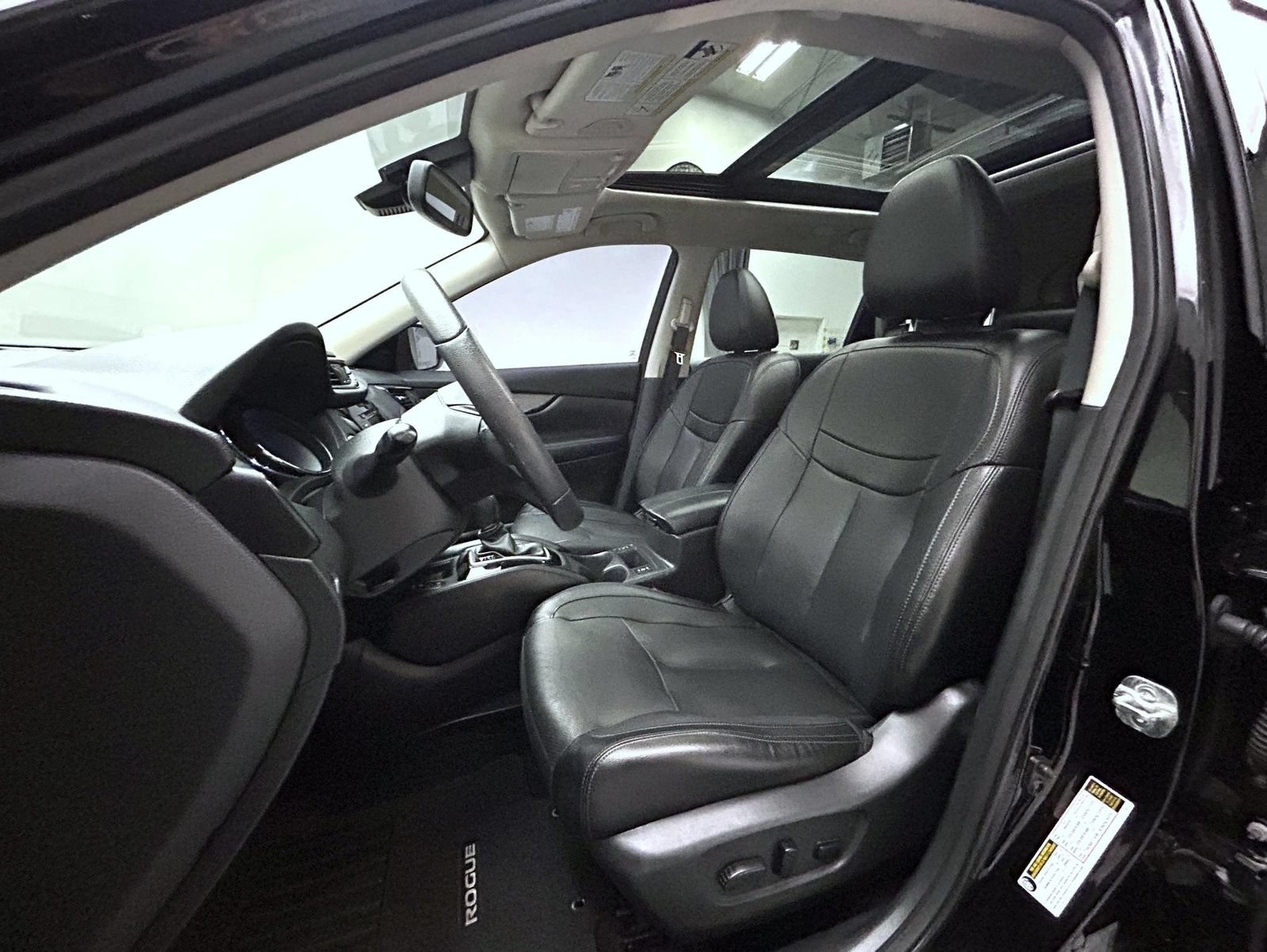Used 2019 Nissan Rogue SL w/ Premium Package AWD/4WD image 10