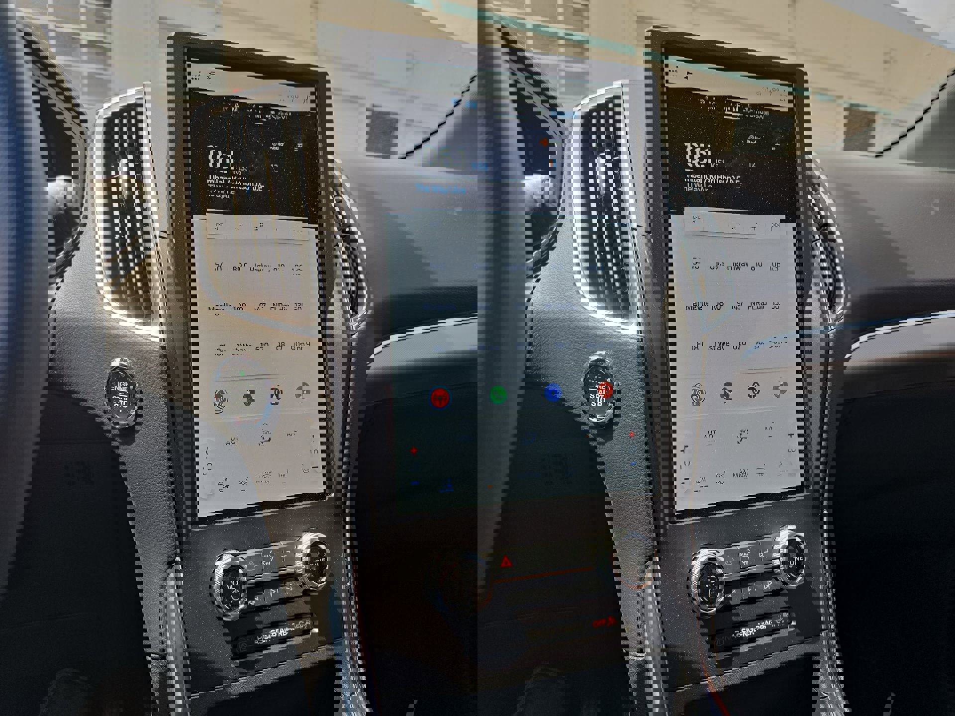 Used 2024 Ford Edge Titanium w/ Titanium Elite Package image 16