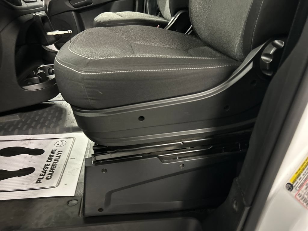 Used 2025 RAM ProMaster 2500 w/ U-Haul Equipment Group FWD image 12