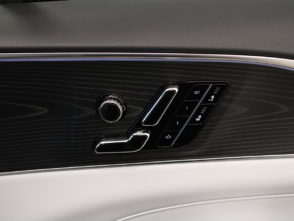 Used 2025 Cadillac Lyriq Sport w/ LPO, Floor Liner Package RWD image 16