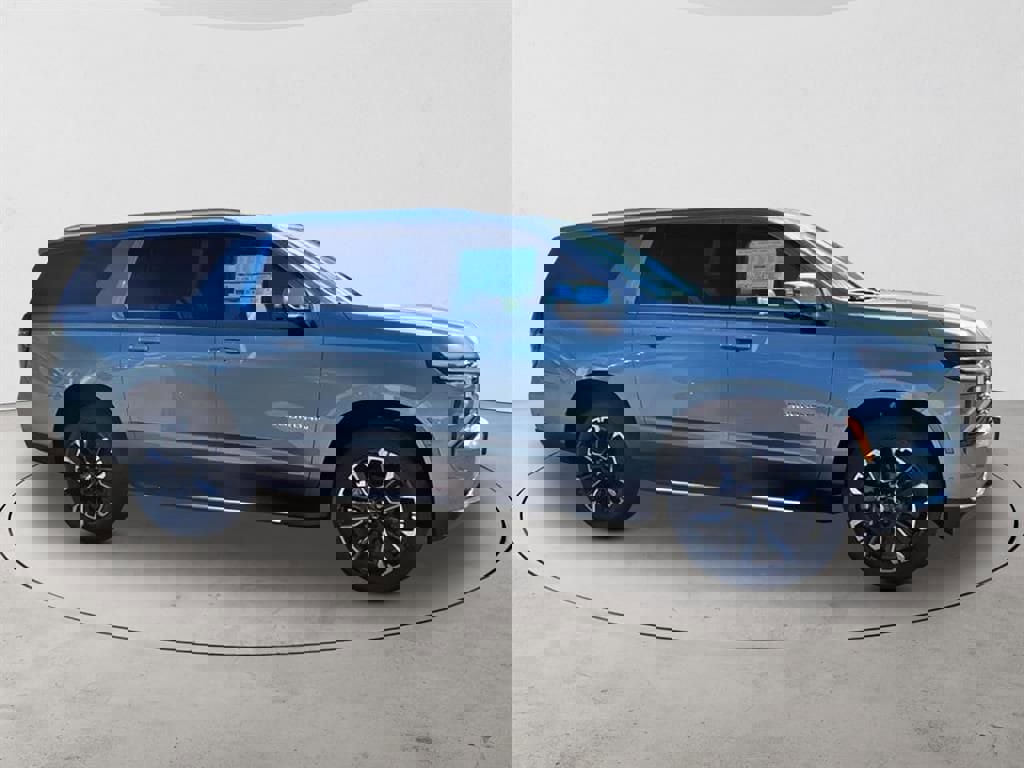 New 2026 Chevrolet Suburban Premier image 4