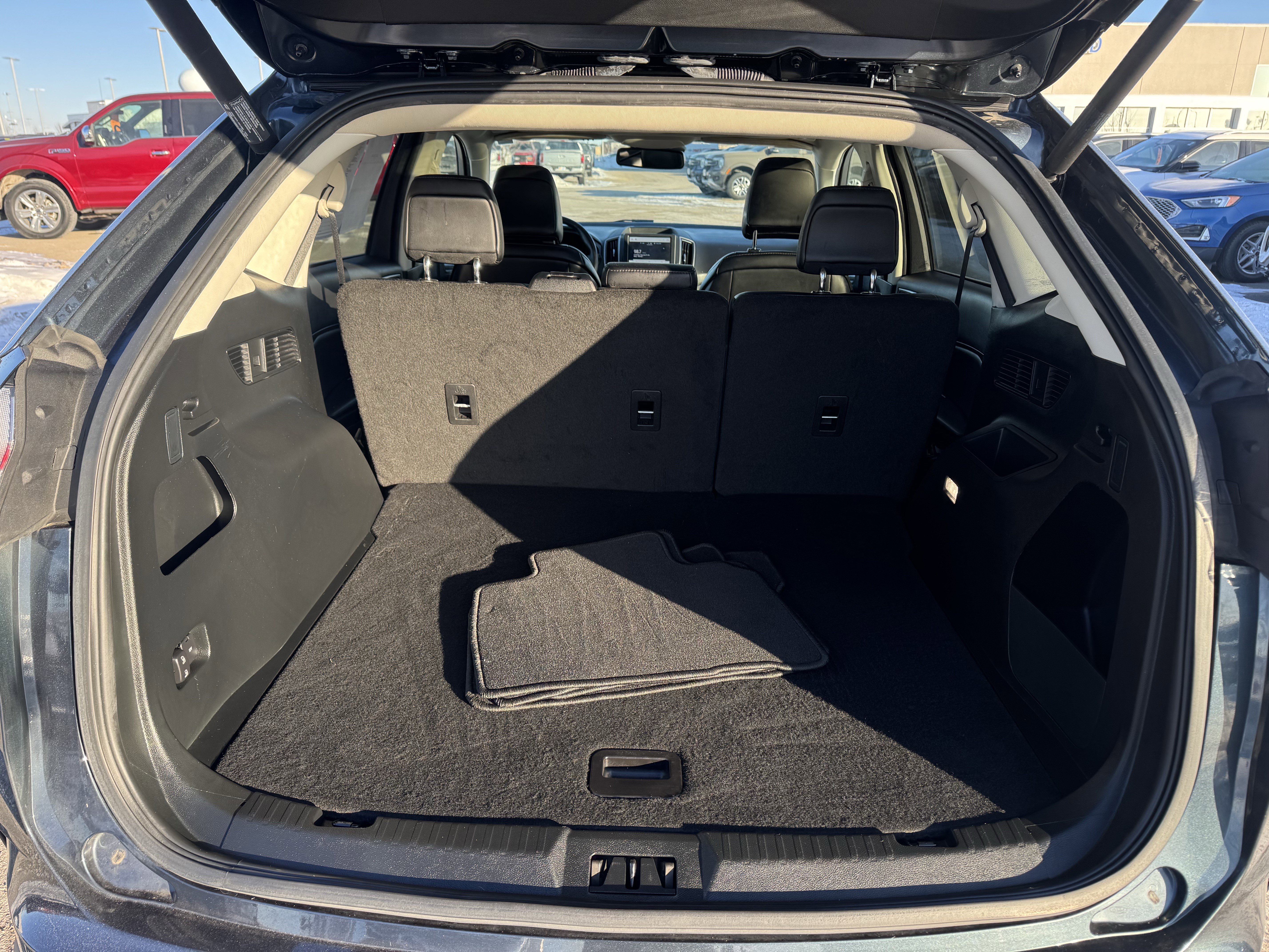 Certified 2022 Ford Edge SEL w/ Convenience Package image 21