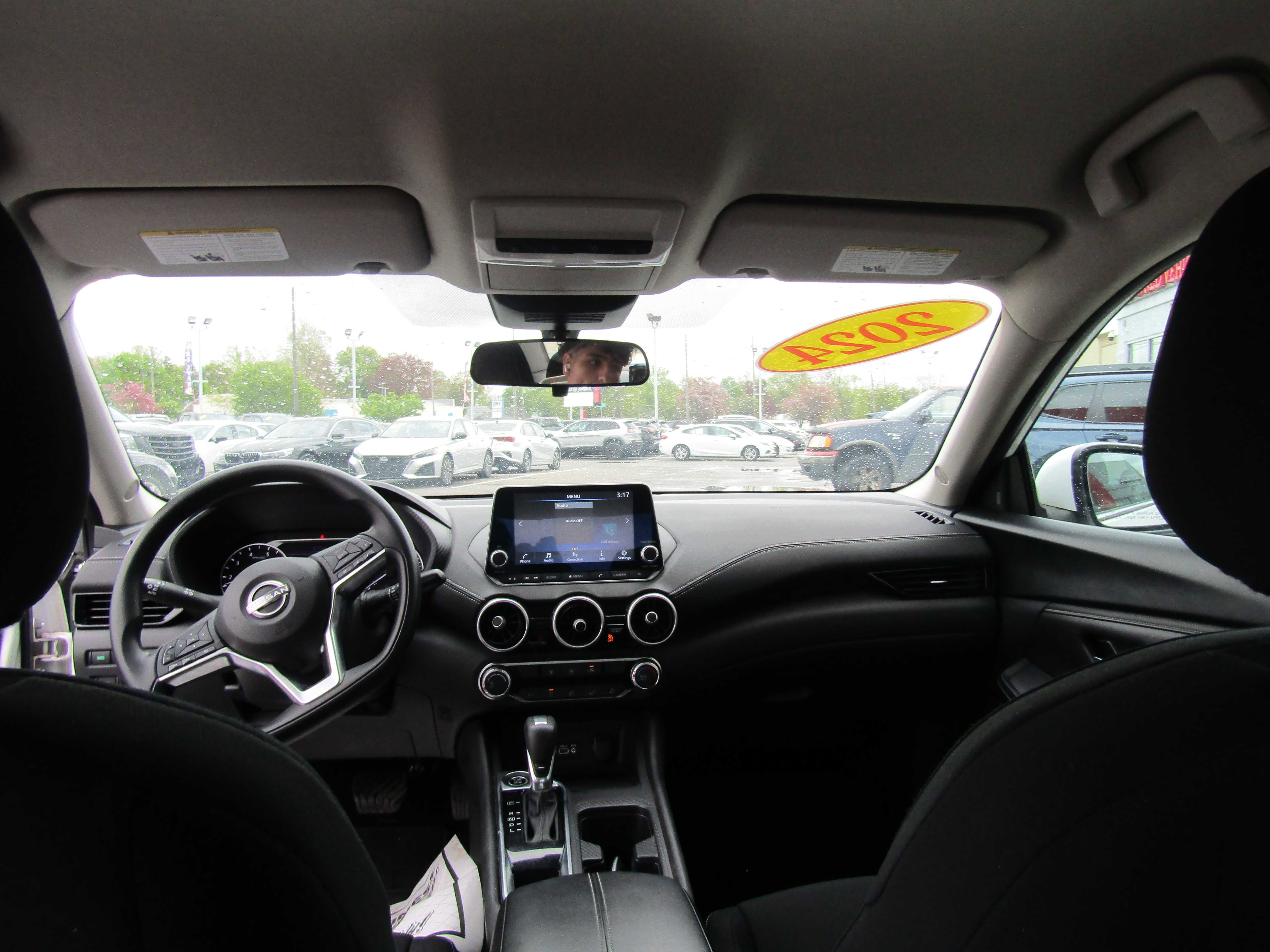 Used 2024 Nissan Sentra SV FWD image 24