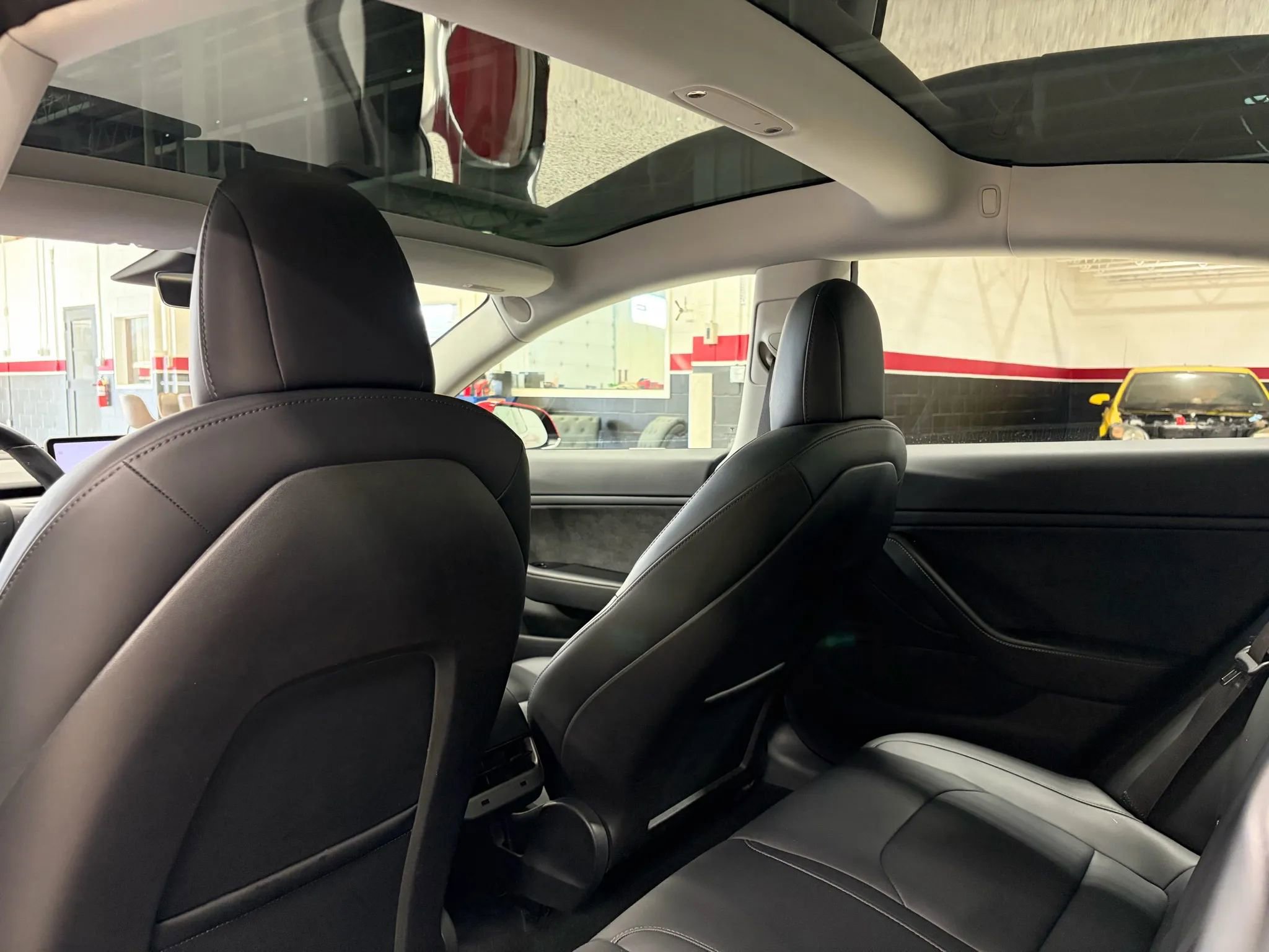 Used 2018 Tesla Model 3 Mid Range image 22