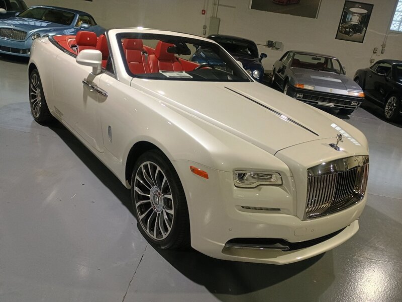 Used 2018 Rolls-Royce Dawn RWD image 2