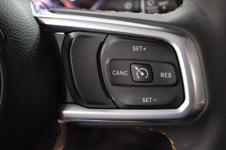 Used 2023 Jeep Gladiator Overland AWD/4WD image 35
