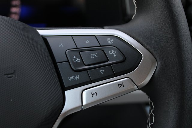 New 2025 Volkswagen Taos S image 9