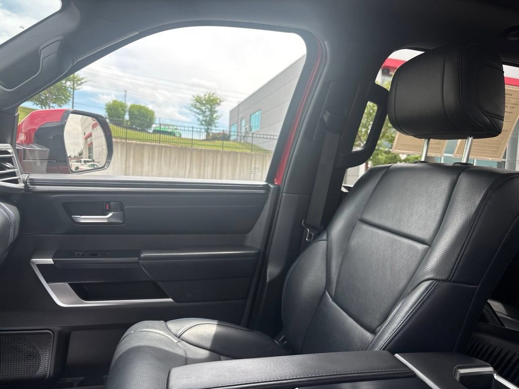 Used 2025 Toyota Tundra Platinum AWD/4WD image 34
