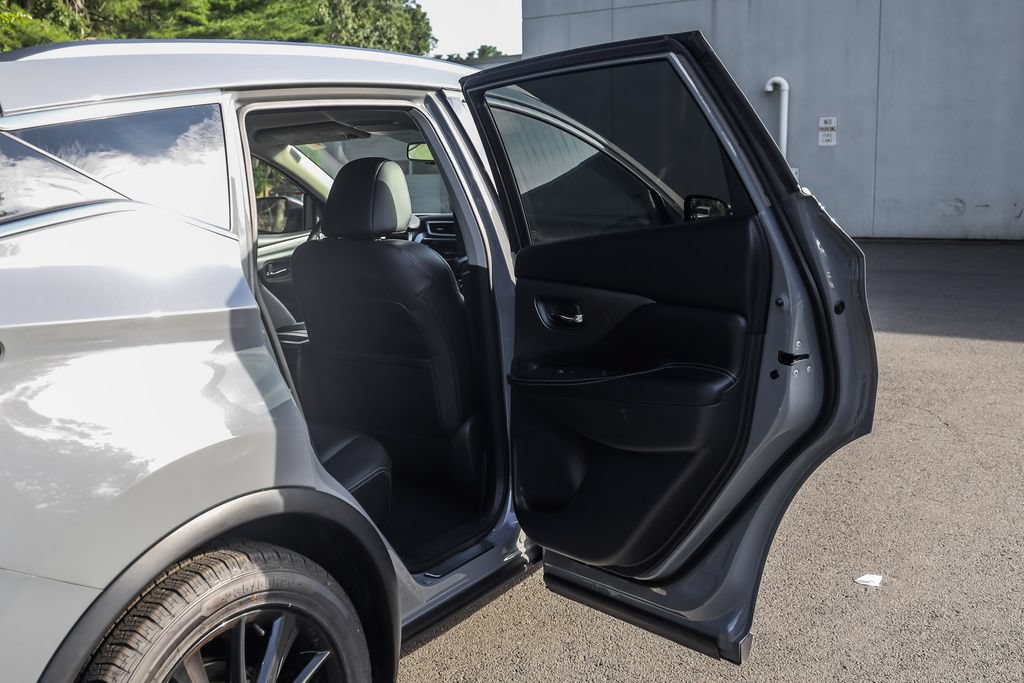 Used 2024 Nissan Murano SV w/ SV Midnight Edition Package AWD/4WD image 19