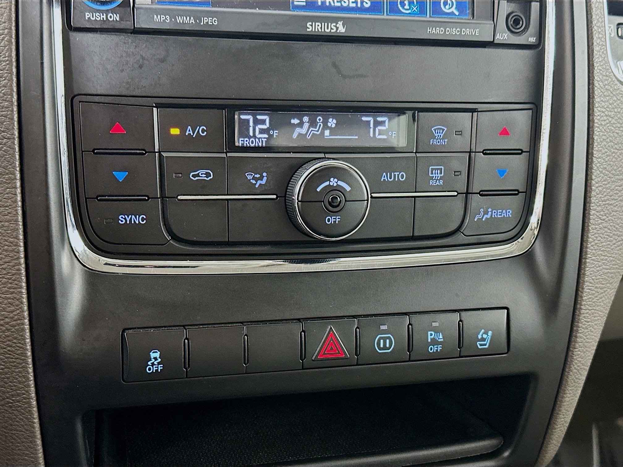 Used 2011 Dodge Durango Crew AWD/4WD image 15