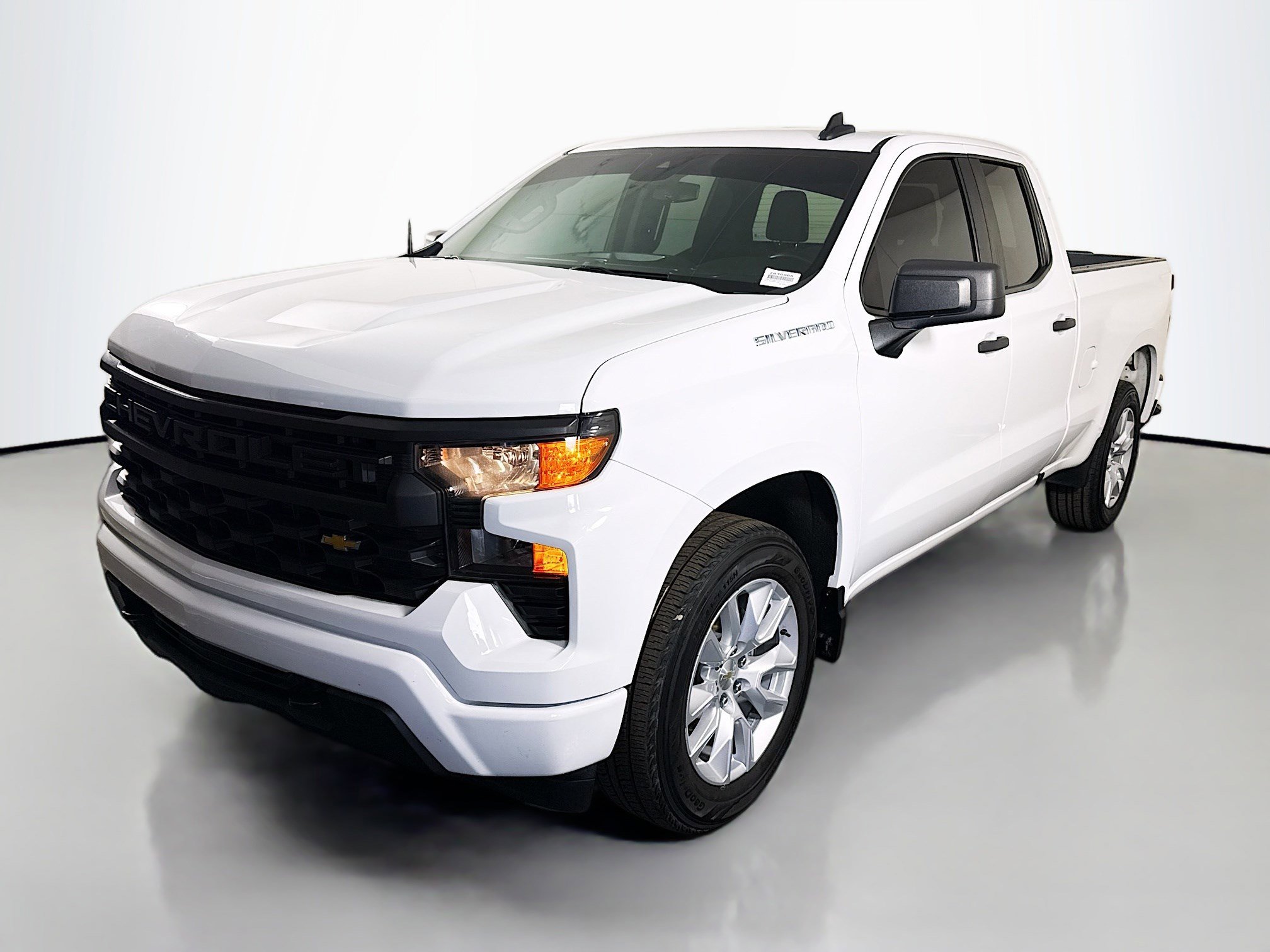 Used 2022 Chevrolet Silverado 1500 Custom RWD image 4
