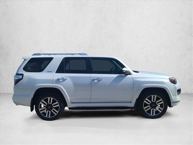 Used 2018 Toyota 4Runner Limited AWD/4WD image 4