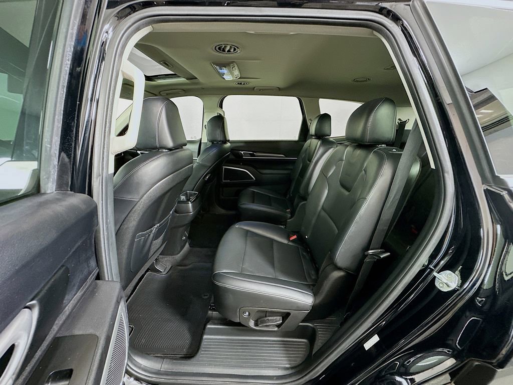 Used 2022 Kia Telluride S image 26