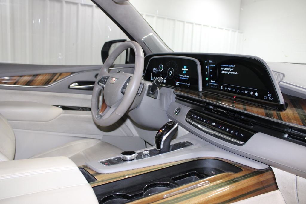 Used 2021 Cadillac Escalade Sport Platinum image 38