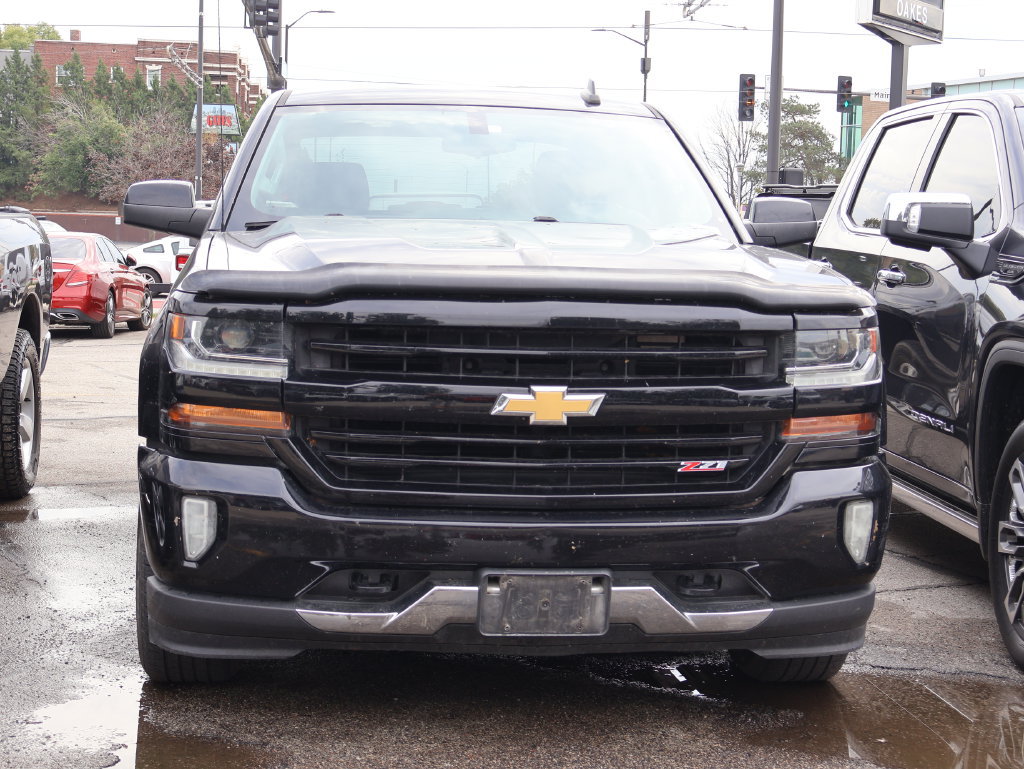 Used 2018 Chevrolet Silverado 1500 LT w/ All Star Edition AWD/4WD image 3