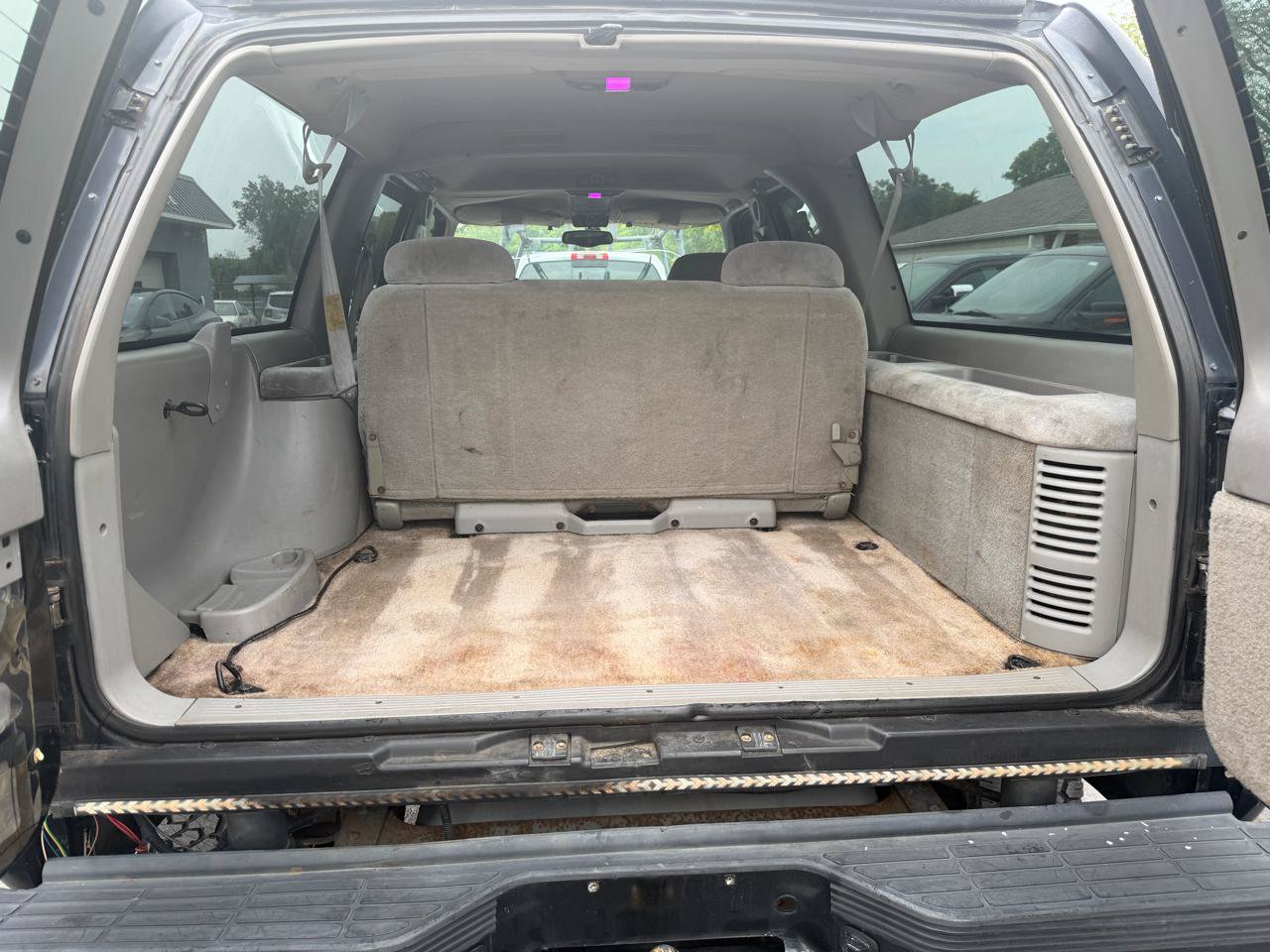 Used 1997 Chevrolet Suburban 4WD w/ Preferred Equipment Group 2 image 30