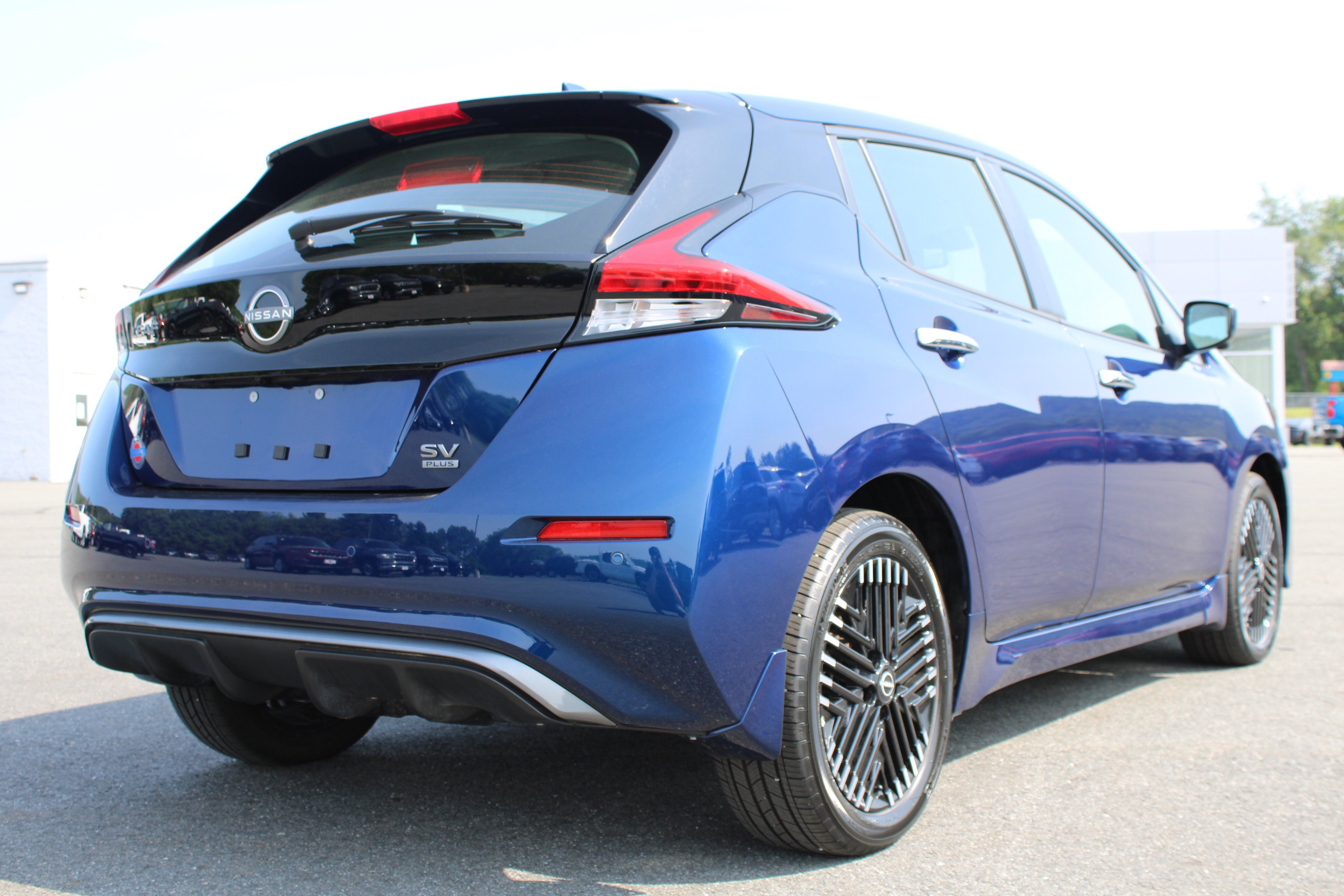 Used 2024 Nissan Leaf SV Plus FWD image 8