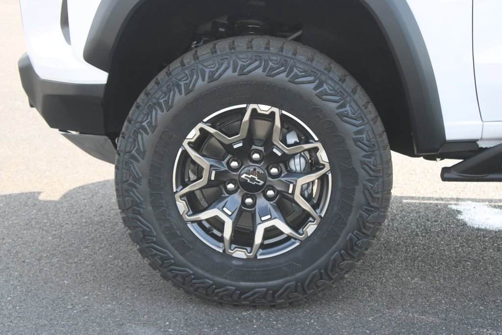New 2026 Chevrolet Colorado ZR2 image 21